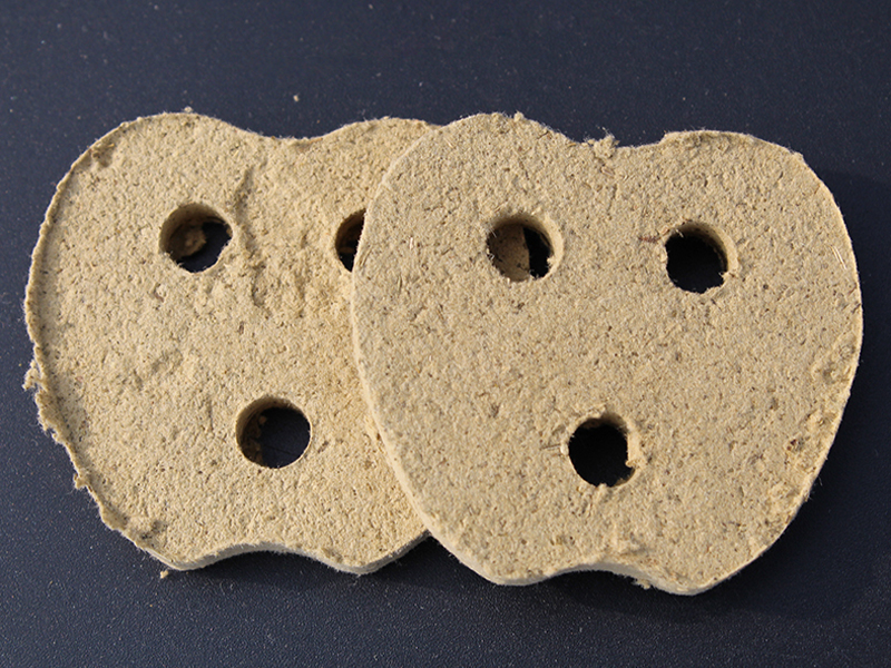 苹果形三孔艾绒饼5*4.5*0.55CM